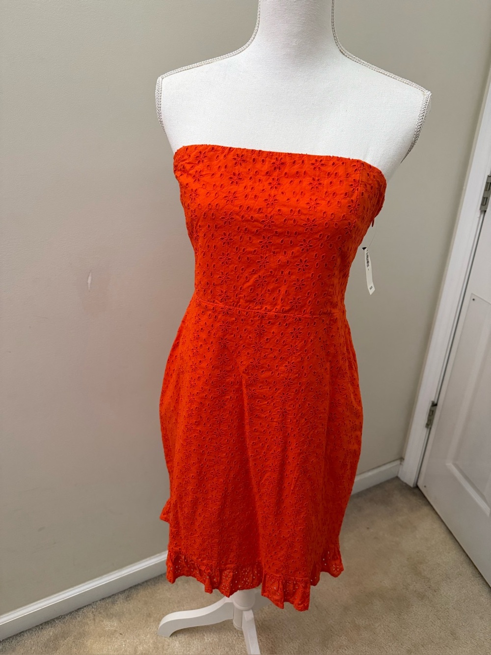 Old Navy Strapless Eyelet Dress in Vibrant Orange